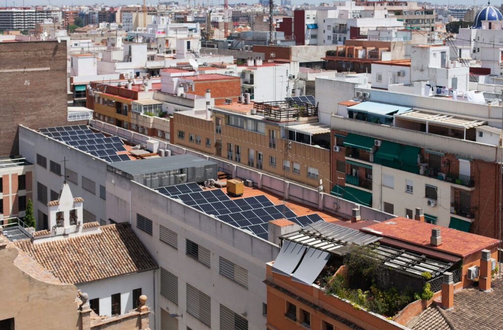 Instalación de Placas Solares en el Hogar